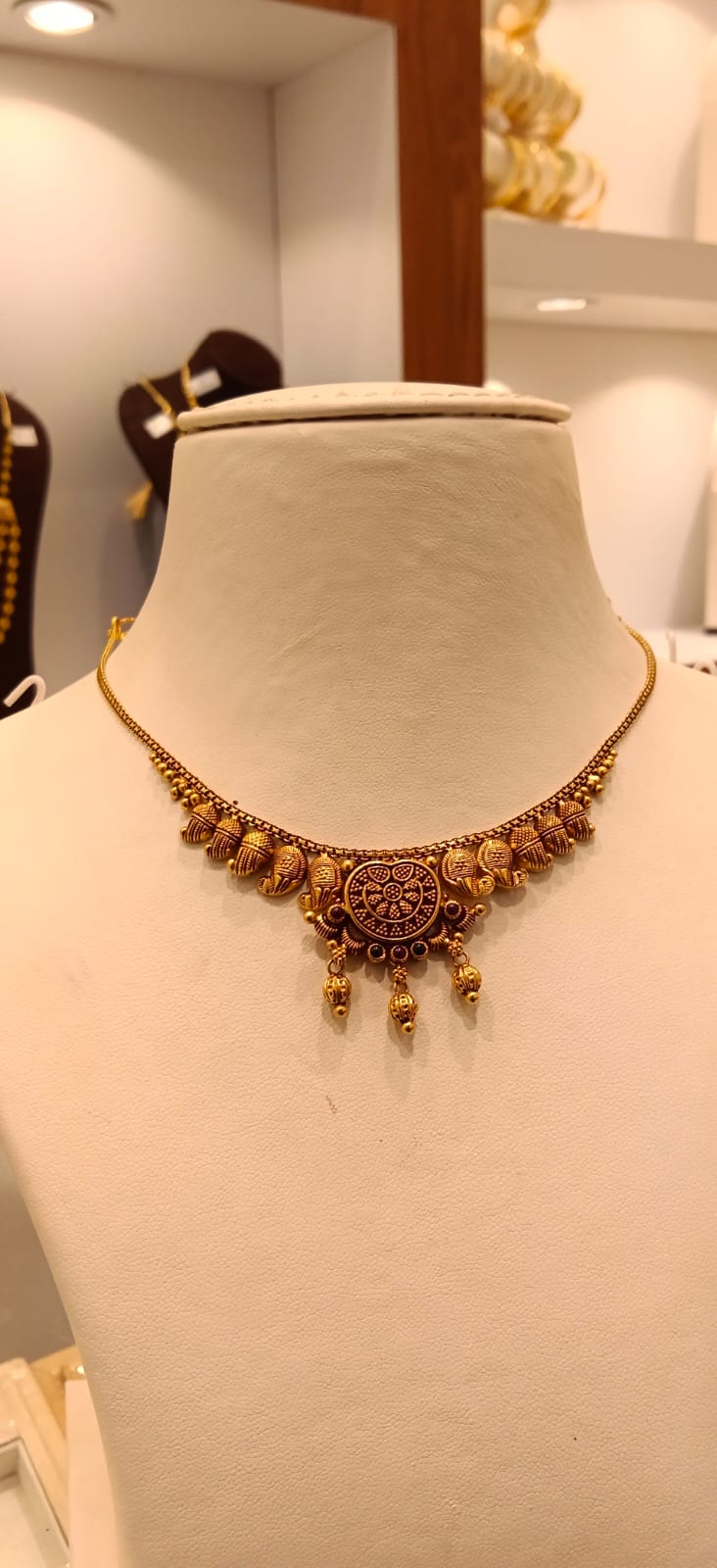 Neckles 